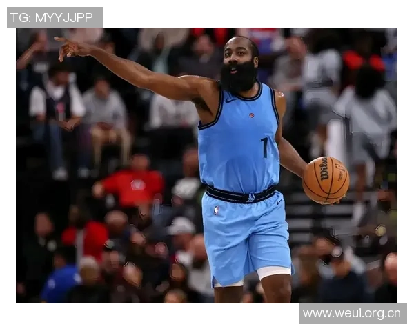 库里谈防守策略：多人包夹哈登与小卡让他们在混战中难以发挥